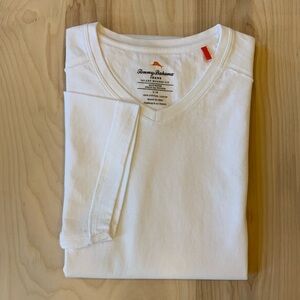 Tommy Bahama Cotton V-Neck Tee Large
